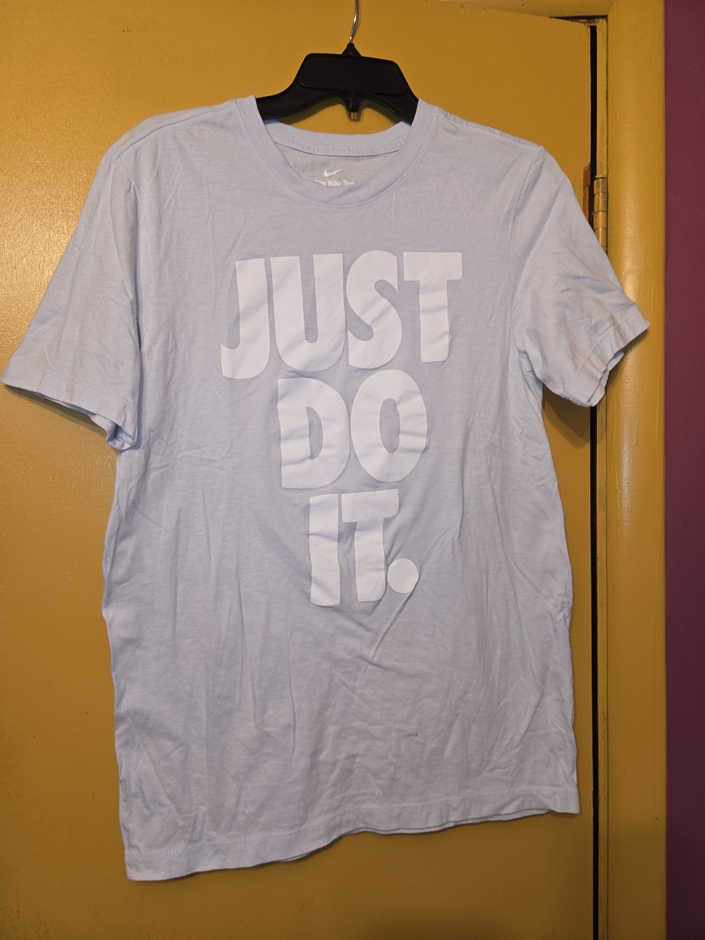 Nike Men’s Light Blue Graphic 'Just Do It.' Tee